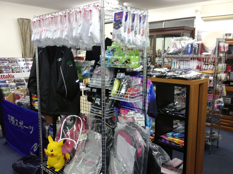 店内は商品がわんさか